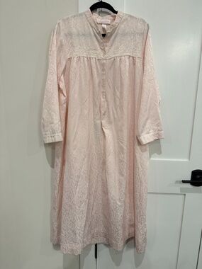 Oscar De La Renta Vintage Pink Label Pink Long Sleeve Nightgown Lace Detail Sz M